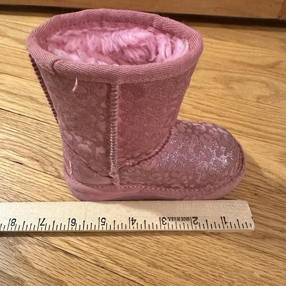 UGG Pink Glitter Leopard Classic Boots Toddler Girls Size 7 Cozy‎ Winter